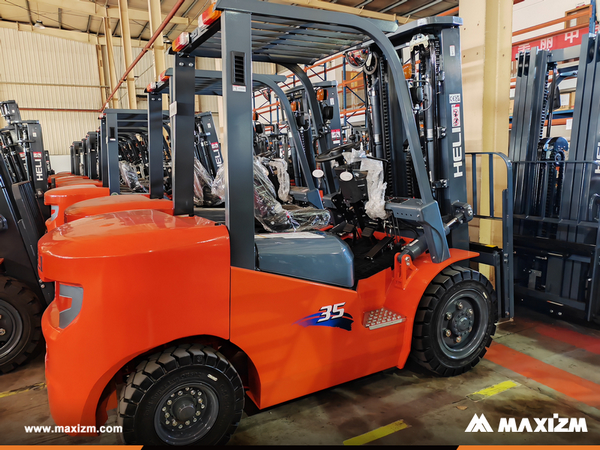 Dominican - 2 Units HELI CPCD35 Forklift 