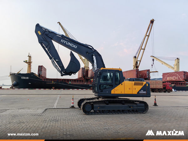 Algeria - 1 Unit HYUNDAI HX220HD Crawler Excavator