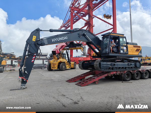 Algeria - 1 Unit HYUNDAI HX340HD Crawler Excavator