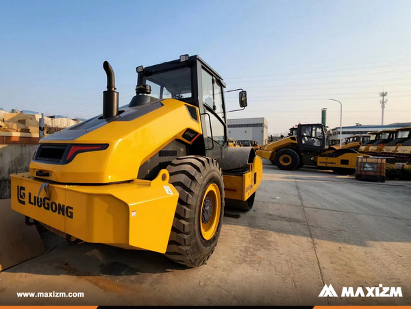 China - 2 Units LIUGONG CLG6114E Road Roller