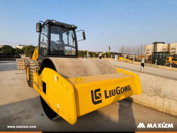 China - 2 Units LIUGONG CLG6114E Road Roller