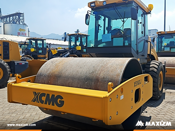 Tanzania - 2 Units XCMG XS143J Road Roller