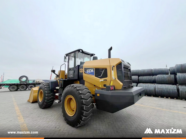 Panama - 1 Unit SEM 655F Wheel Loader