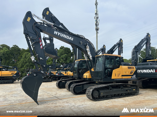 Armenia - 1 Unit HYUNDAI HX230L Crawler Excavator