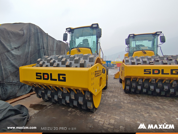 Burkina Faso - 2 Units SDLG RS8200H Road Roller 