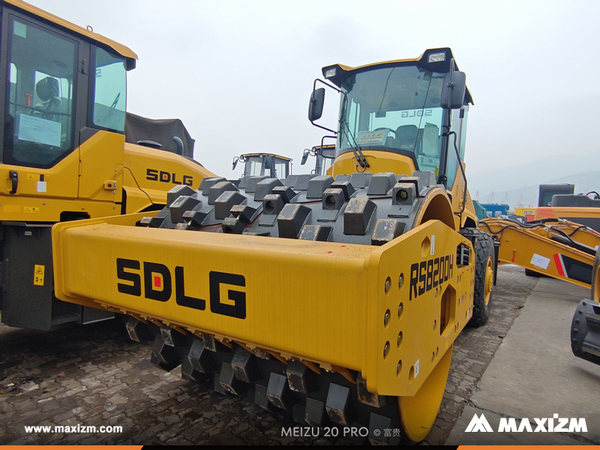 Burkina Faso - 2 Units SDLG RS8200H Road Roller 