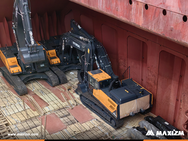 Algeria - 1 Unit HYUNDAI HX220HD Crawler Excavator