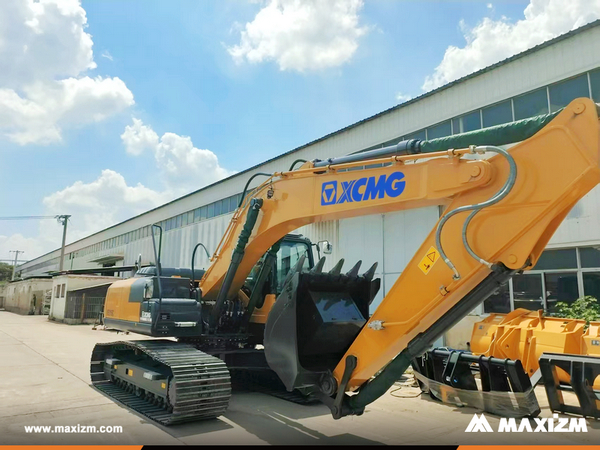 DR Congo - 1 Unit XCMG XE215C Crawler Excavator