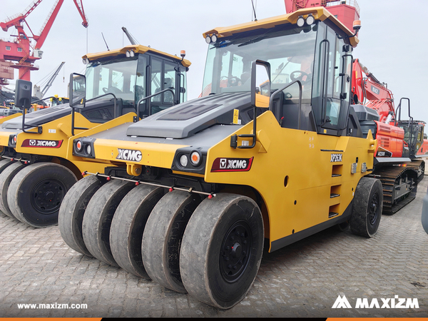 Agleria - 1 Unit XCMG XP263K Tire Roller