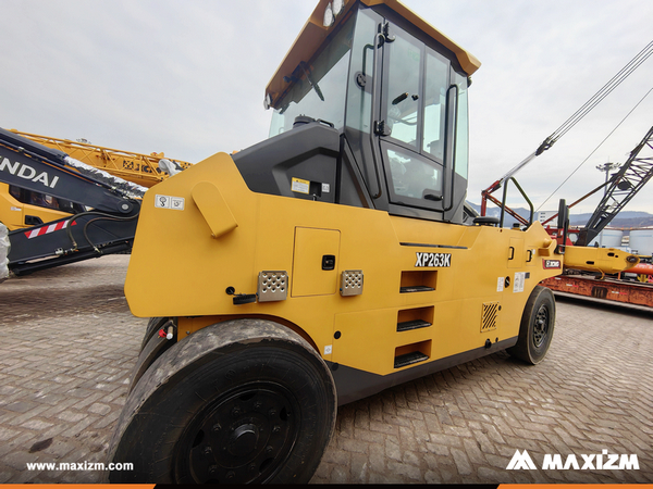 Agleria - 1 Unit XCMG XP263K Tire Roller