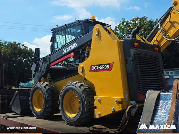 Suriname - 1 Unit XCMG XC7-SR08 Skid Steer Loader