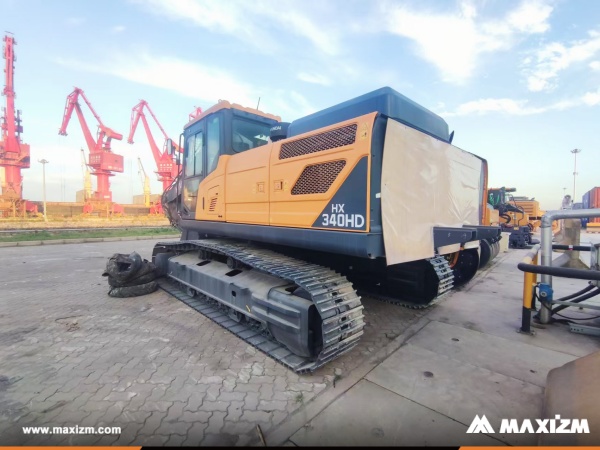 Algeria - 1 Unit HYUNDAI HX340HD Crawler Excavator