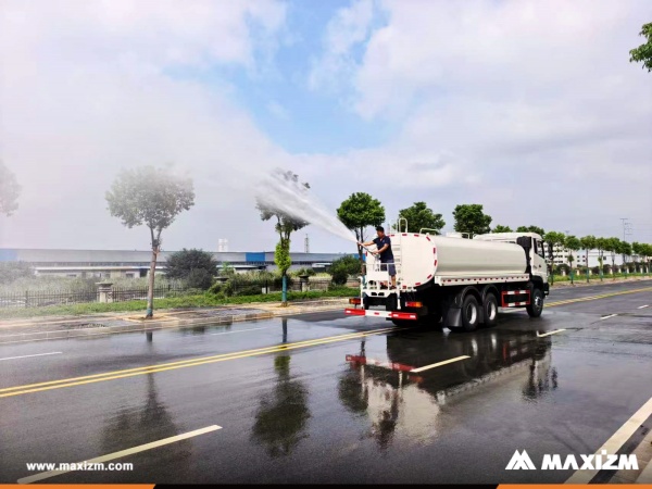 Cyprus - 1 Unit DONGDFENG Sprinkler Truck